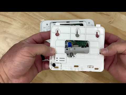 Qolsys IQ 4 HUB & IQ Panel 4 Backplate Removal and Setup for Wall Attachment