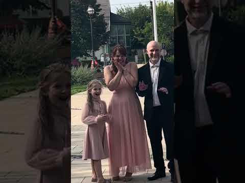 🥹😍😁 #nesi #wedding #reaction #weddingdress