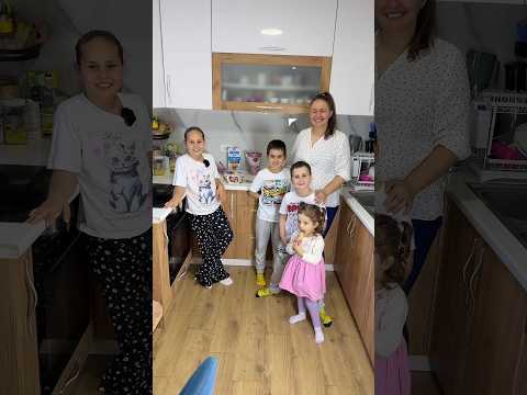 Anđela pravi sladoled za Dušana i Miloša! 😎 #anđela #sladoled #beograd