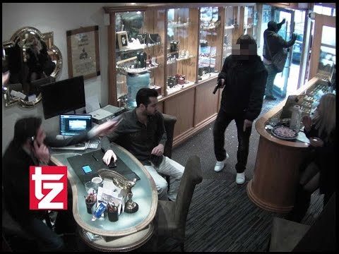 Spectacular: Surveillance camera footage at Viktualienmarkt - Jeweler robbed