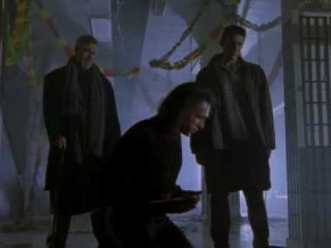 Highlander. Duncan MacLeod kills richie