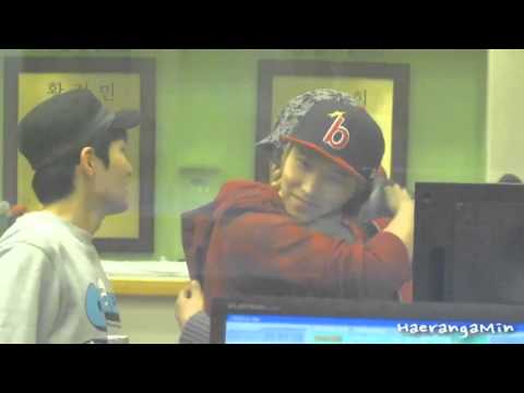 111227 Sungmin hugged Sandeul at Sukira