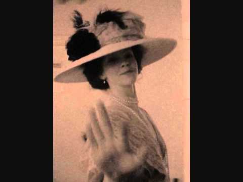 "The Countess" 1910-12 dress