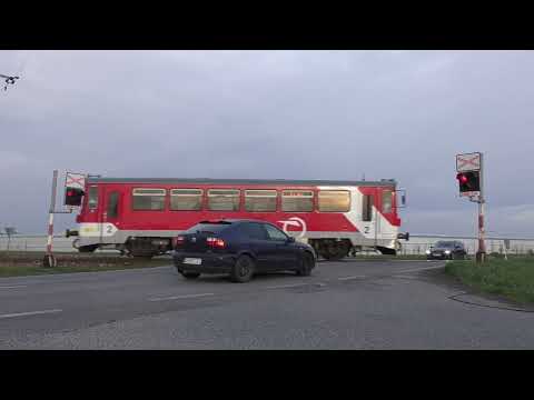 Železničné priecestie Levice (trať 152) (SK) - 8.4.2023 / Railroad crossing