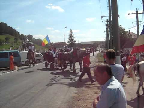 06 SARBATOAREA DATINILOR LA RACIU - MVI_0082.AVI