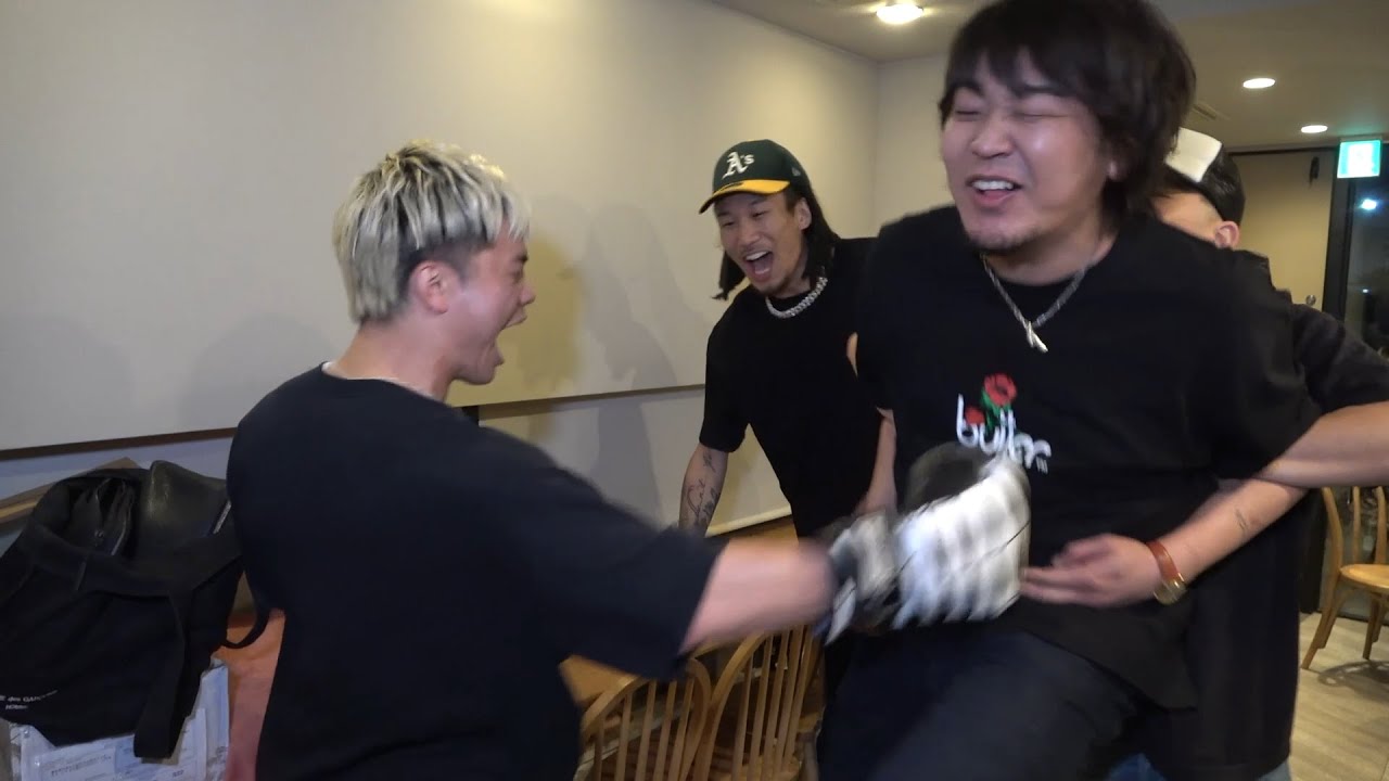 レイジーハウスに来た天心に武尊の方がカッコいいって言ったらボコボコにされた