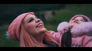 Video A Tus Pies de Michelle Cordero, Franccesca