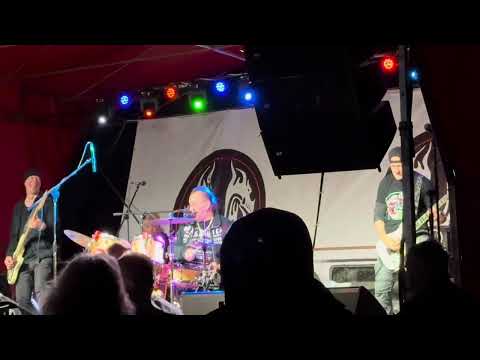 Blues Company -Repül a Bálna ( Tömörkény Motoros majális Április 26)