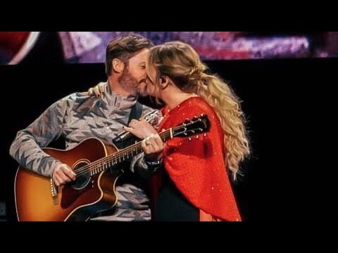 download lagu mp3 mp4 Kelly Clarkson Brandon Blackstock, download lagu Kelly Clarkson Brandon Blackstock gratis, unduh video klip Kelly Clarkson Brandon Blackstock