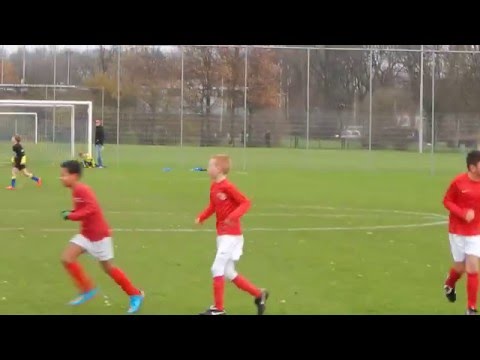 Raak geschoten uit hoekschop door Saestum, 2-2.