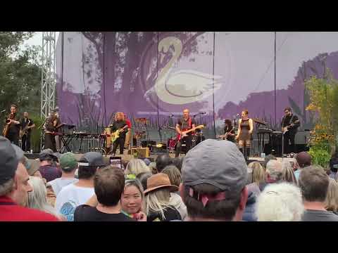 Jerry Harrison and Adrian Belew: Remain In Light - I Zimbra 2022-10-01 at the Swan Stage, Hardly …