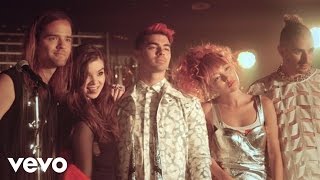 Hailee Steinfeld - Rock Bottom (Behind The Scenes) ft. DNCE