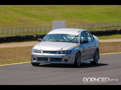 NSW Production Touring Cars 2015 SMSP Round 7 - Race 2 (Josh Muggleton)