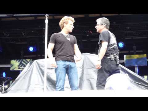Bon Jovi soundcheck @Metlife Stadium July 25 2013
