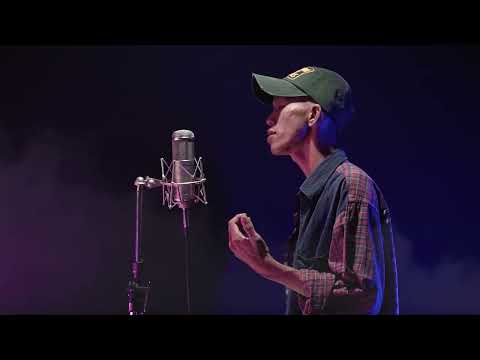 Thể hiện bởi Nhựt Đoàn