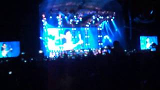 preview picture of video 'Kiss Intro - Detroit Rock City  Live Bogotá 10-04-15'