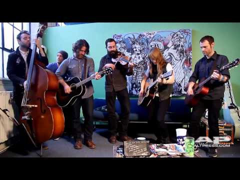 The Revival Tour AP Office performance: Chuck Ragan and Jenny Owen Youngs