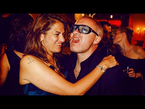 Sensationalists: The Bad Girls and Boys of British Art - 3. Young British Artists (BBC)