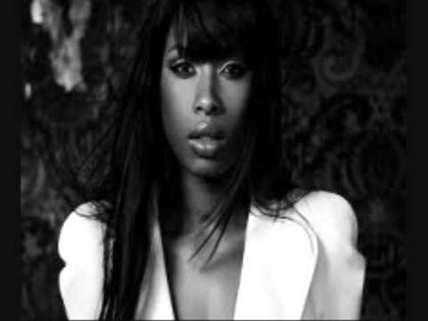 Scarlet Spotlight‏ - Jennifer Hudson vs Dinka
