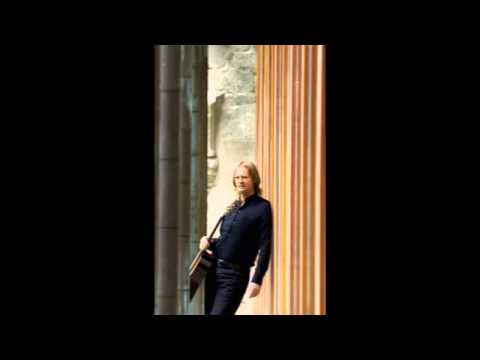 G.F.Handel Harpsichord Suite No.7, guitar played by David Russell