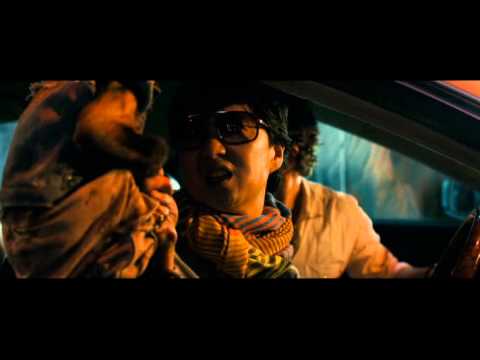 Una notte da leoni 2 - Il rapimento della scimmia con la macchina