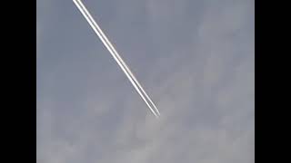 Chemtrail White Lines.