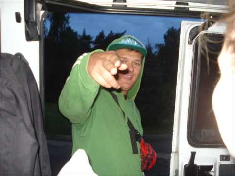 Majak feat. Hektor - Tonę w tym (NEZD)