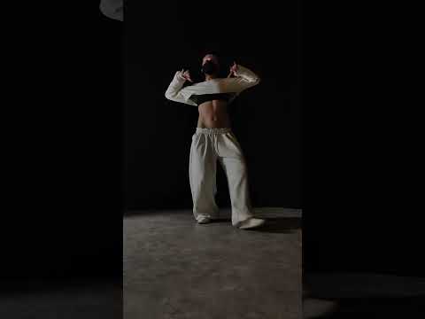 John Wolfcub & Unklfnkl – Popstar