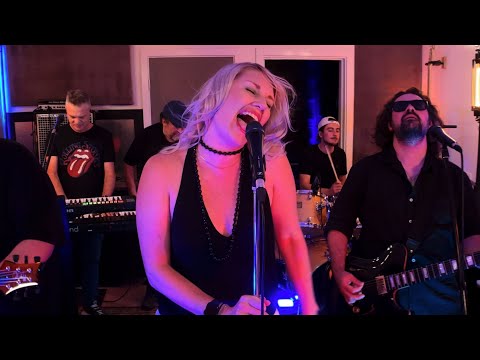 'Sweet Child O' Mine' (Guns N' Roses) by Sing it Live