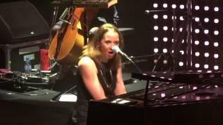 Sophie Hunger - Personal Religion / Citylights (HD) Live in Paris 2013