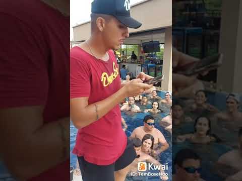 pra quer pra quer que eu fui abrir o áudio dela nu role