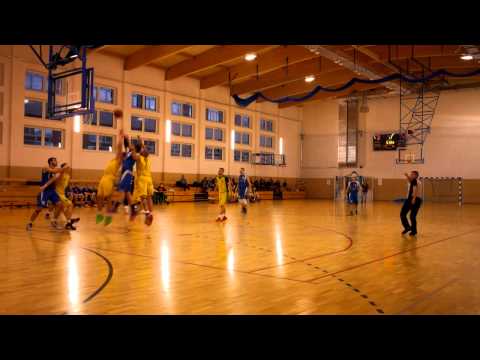 KK Świecie : AKM Włocławek kwarta 1