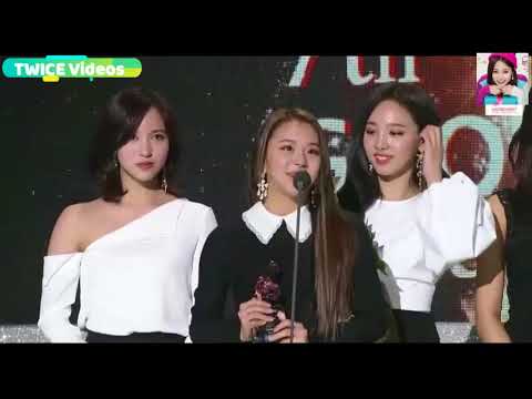 180214 TWICE won "Song of the year - Heart Shaker" (December) @ Gaon Chart Awards 2018