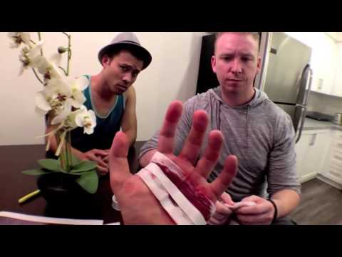 2 Jennifer 2016 Trailer