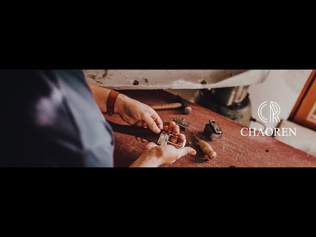 Vídeo relacionado con Andibro - Cinturón automático de trinquete para hombre de piel sin hebilla, 35 mm de ancho, ajustable para ropa, jeans, Negro , Talla única