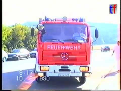 Feuerwehr Stuttgart: Alarmfahrt LF 24 und Mercedes G-Klasse ELW, 1990.