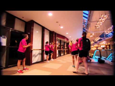 Carlin Isles 100m sprint against Ireland's Amy Davis in Moscow