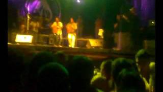 Los Delinqüentes - No llevamos na &amp; Primavera trompetera @ Alrumbo (Chiclana)