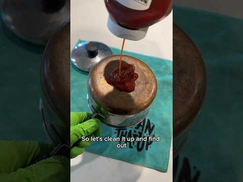 I tried cleaning this pot with ketchup