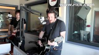 Matt Nathanson Performs Faster Live!