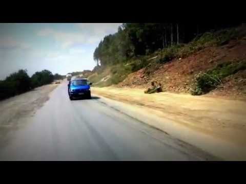 Yenice,Türkei (Auto fährt durch magnetischewellen alleine)