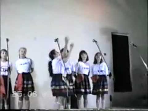 1988-06-25 3 UROCZYSTA PRÓBA - SZKOLNE PODWÓRKO