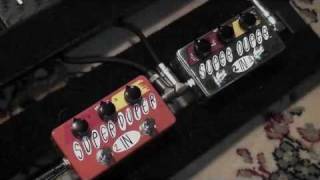 Video thumbnail for ZVex Super Duper 2 in 1 Shootout Vexter Vs Handpainted Pedal Demo by TheToneShack