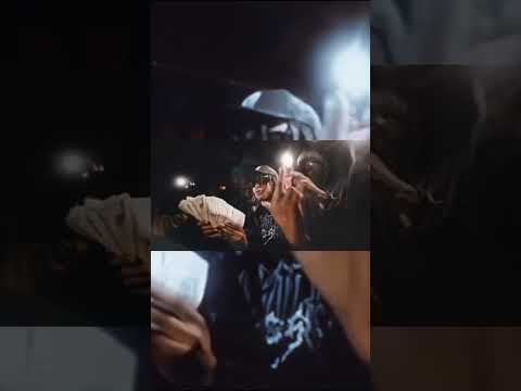 put out lil bros blunt he rolling poof dis sh! is not sticky😂🙅🏽‍♂️