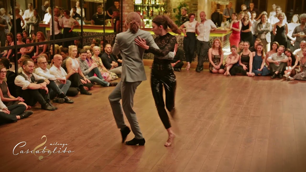 Video thumbnail for Joanna Nowak & Szymon Nowak - Milonga Cascabelito (2/4)