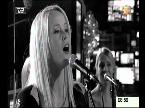 Tina Dico - Copenhagen (Go' Morgen Danmark 2010-09-27)