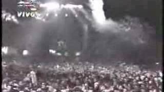 L7 - Slide (live in rio)