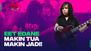 Download lagu [Vertical Video] Eet Edane Mainkan Gitar dengan Gahar | One Fest mp3