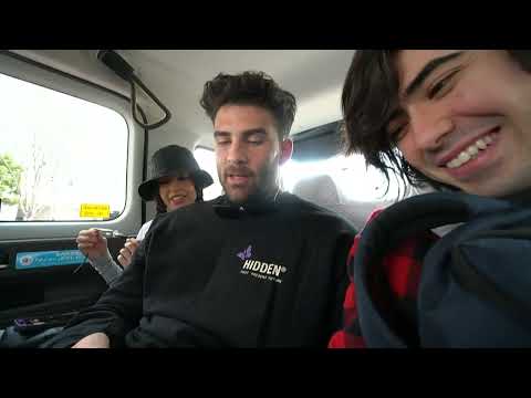 Big Man In Japan Day 3: Shopping, Otters, Udon, and Stickers | Hasanabi IRL Tokyo