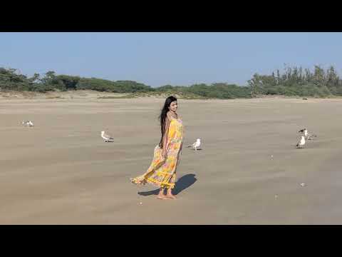 Diu || Gomti Beach ⛱️ || Yellow dress